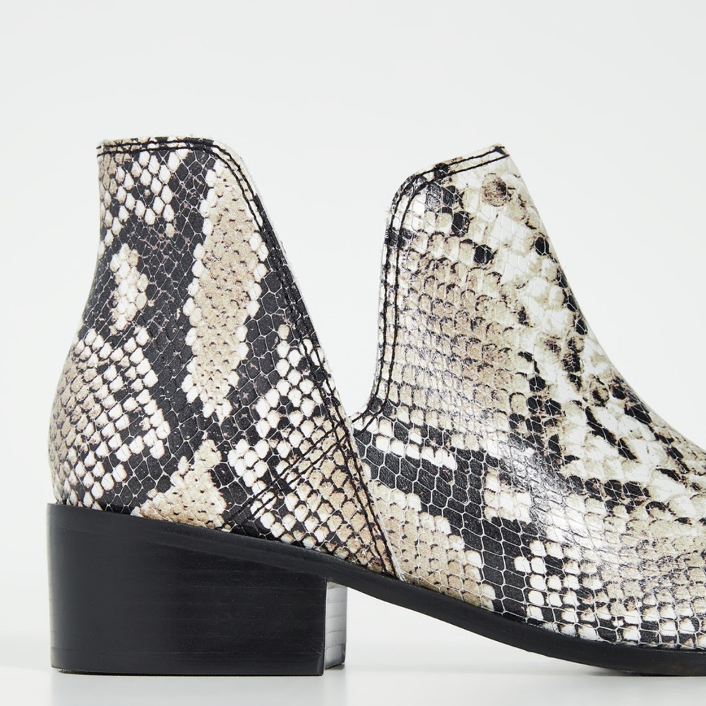 KAANAS Como Open Ankle Booties - Picture 3 of 13